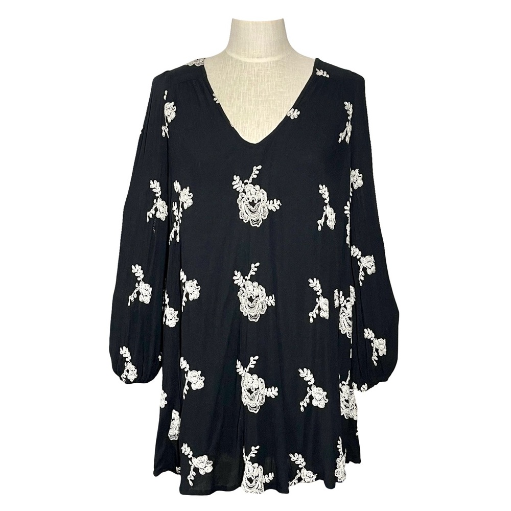 Free People Austin Emma Mini Swing Dress Floral Black White Embroidered SzXS